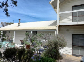 The WardRobe Pet Friendly Vintage Vibes at The Seaside, Robe